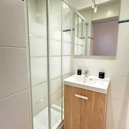 Apartament En Rez-de-chaussee A Deux Pas De La Valras-Plage