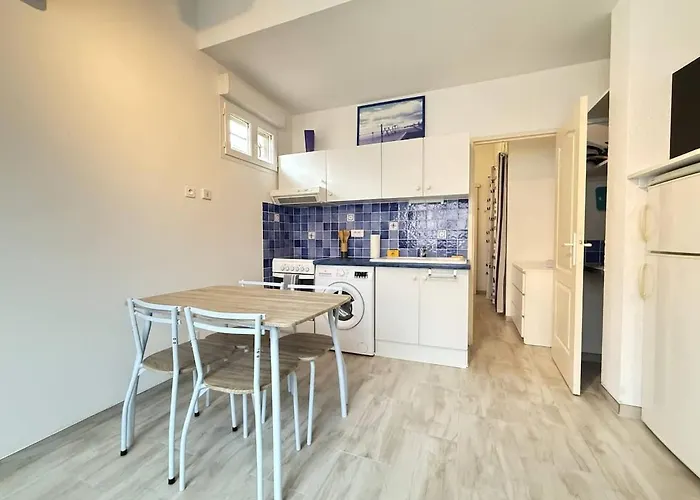 En Rez-de-chaussee A Deux Pas De La Apartament